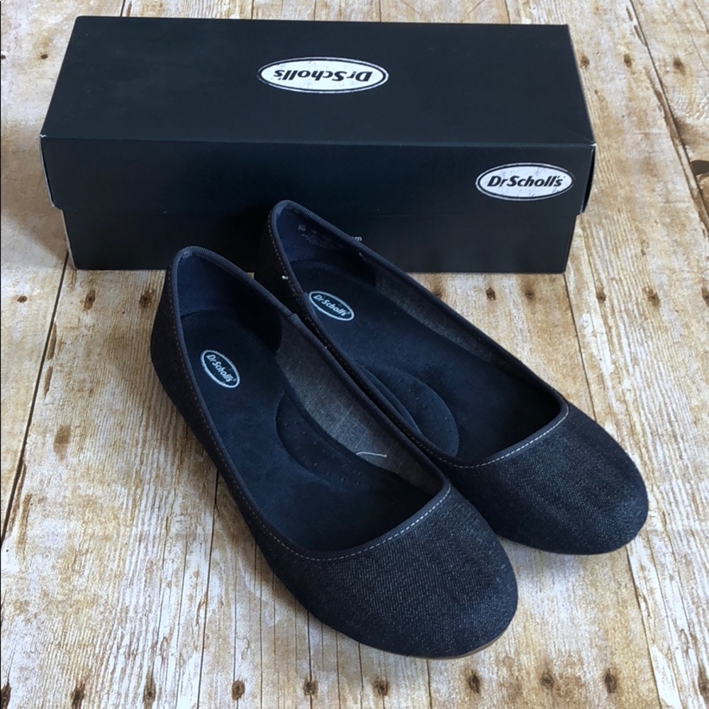 Super cute denim flats!